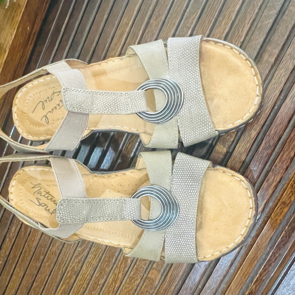 Natural Soul Tan Sandals‎ with Silver Rings